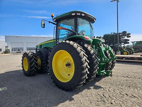 Image of John Deere 8245R equipment image 1