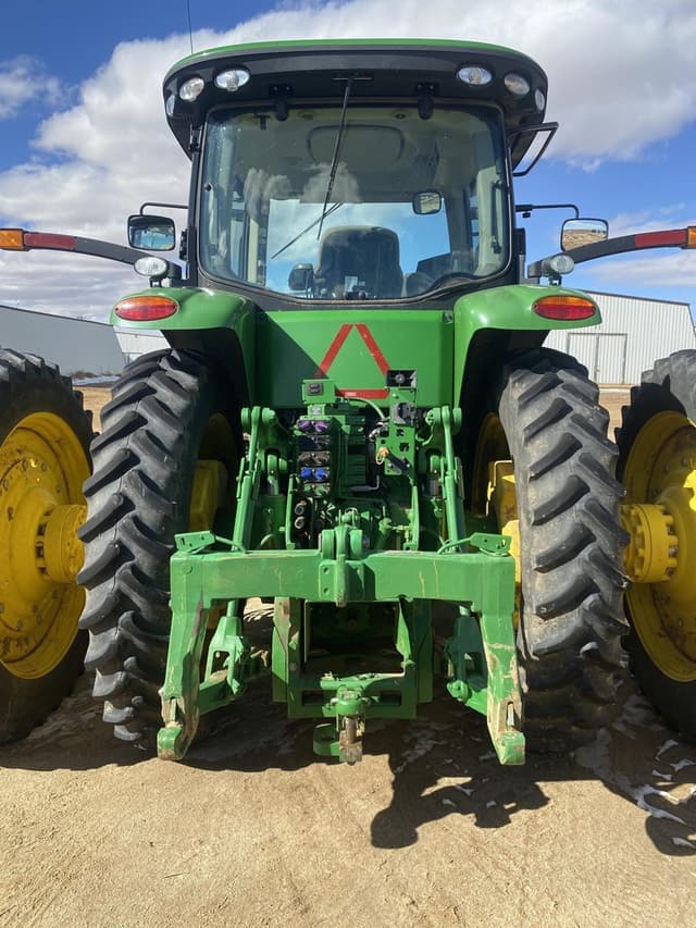 Image of John Deere 8245R equipment image 2