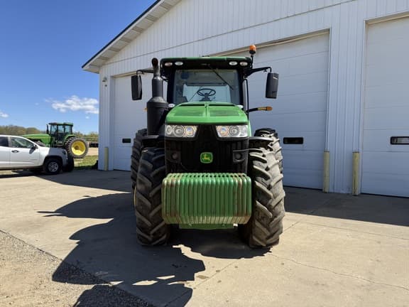 Image of John Deere 8245R equipment image 3