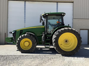 2019 John Deere 8245R Image