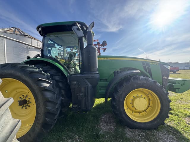 Image of John Deere 8245R equipment image 4
