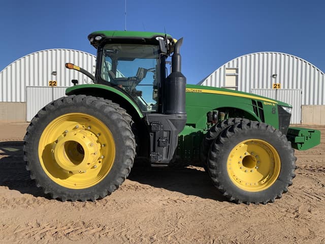 Image of John Deere 8245R equipment image 4