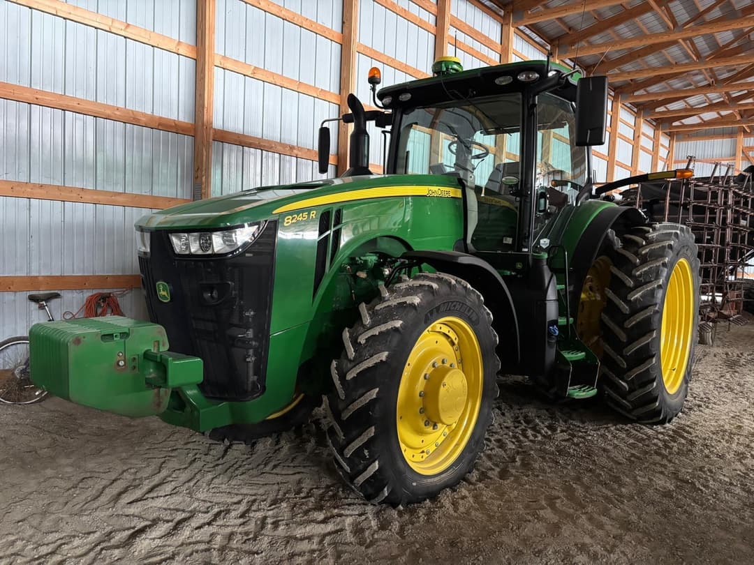 Image of John Deere 8245R Image 0