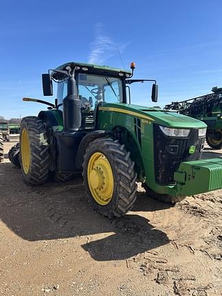 Image of John Deere 8245R equipment image 1