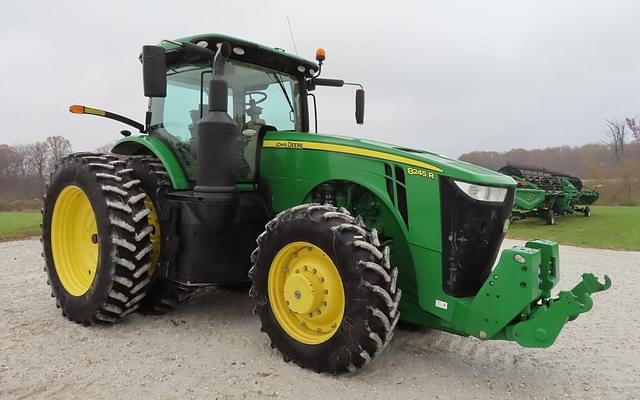 Image of John Deere 8245R equipment image 1