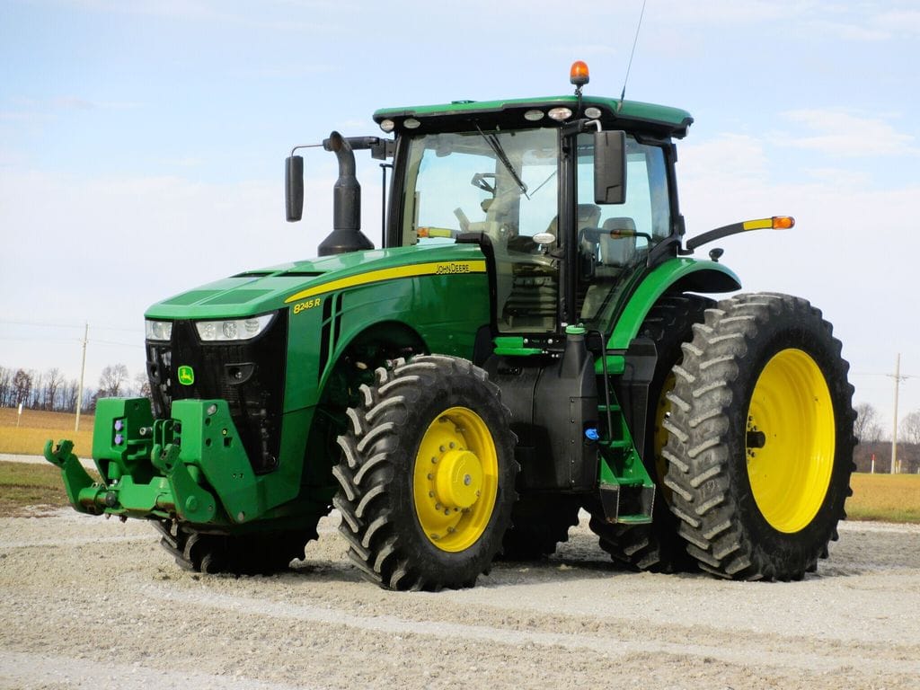 Main image John Deere 8245R