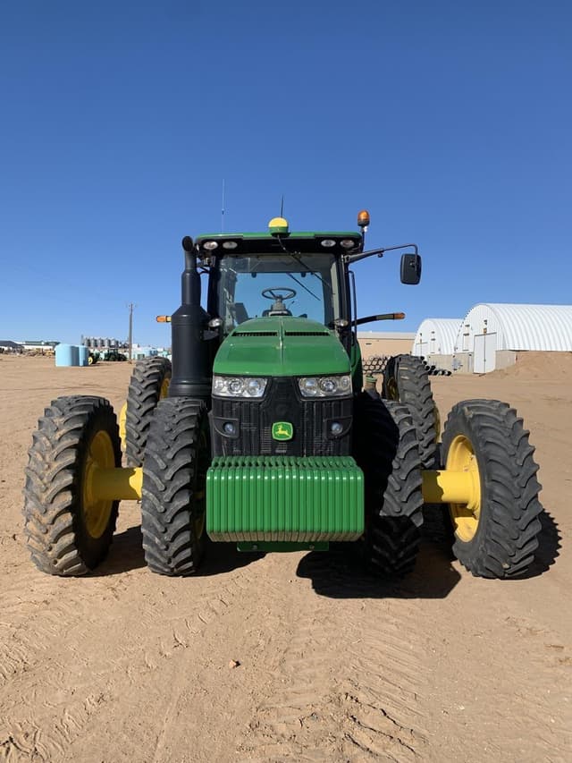 Image of John Deere 8245R equipment image 3