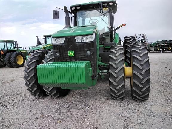 Image of John Deere 8245R equipment image 4