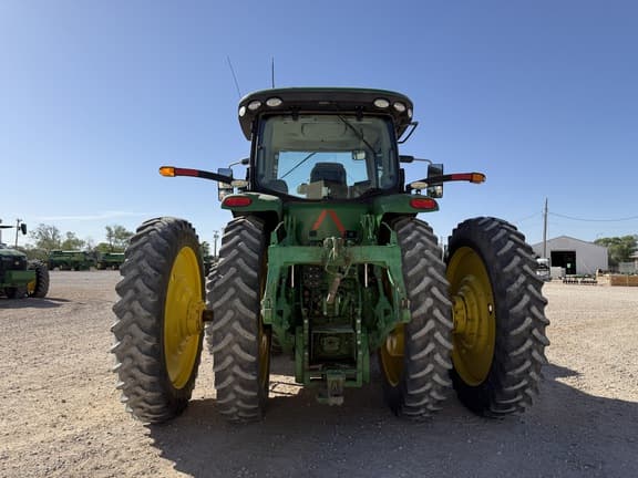 Image of John Deere 8270R equipment image 3