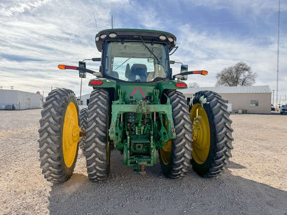 Image of John Deere 8270R equipment image 3