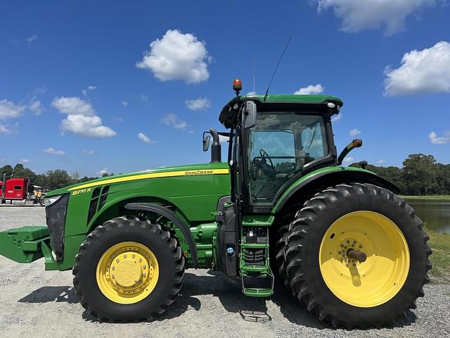 Image of John Deere 8270R equipment image 1