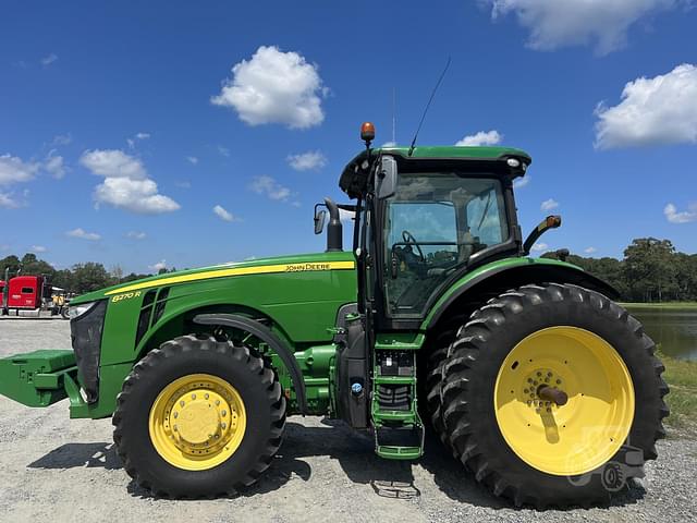 Image of John Deere 8270R equipment image 1