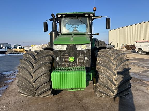 Image of John Deere 8270R equipment image 2