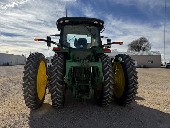 Image of John Deere 8270R equipment image 3