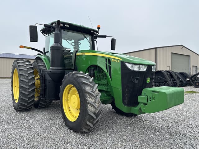 Image of John Deere 8270R equipment image 1