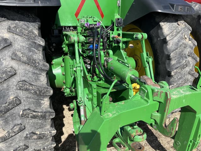 Image of John Deere 8295R equipment image 4