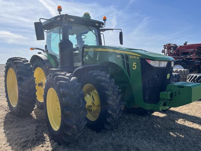 Image of John Deere 8295R equipment image 1