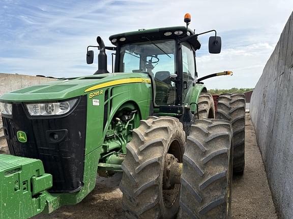 Image of John Deere 8295R equipment image 1