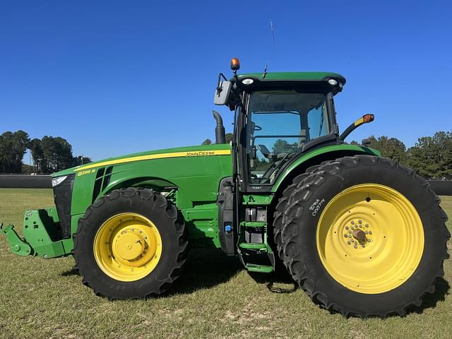 Image of John Deere 8295R equipment image 1