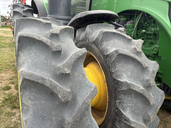 Image of John Deere 8295R equipment image 1