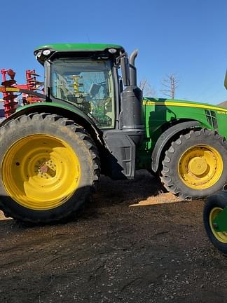 Image of John Deere 8295R equipment image 1