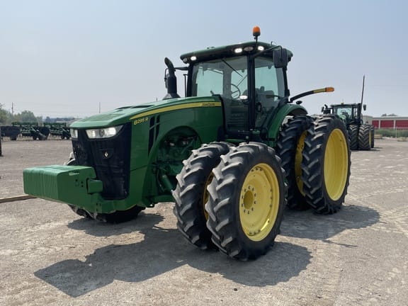 2019 John Deere 8295R Equipment Image0