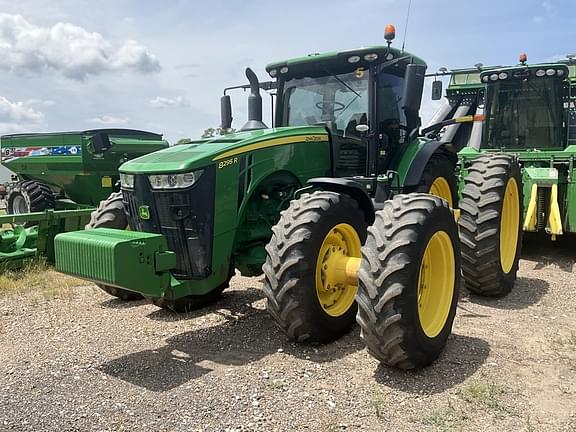 Image of John Deere 8295R equipment image 1