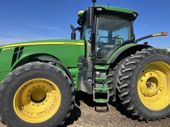 Image of John Deere 8295R equipment image 1