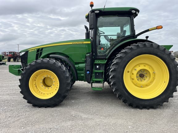 Image of John Deere 8295R equipment image 1