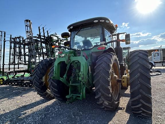 Image of John Deere 8320R equipment image 4