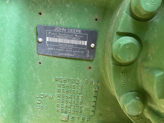 Image of John Deere 8320R equipment image 2