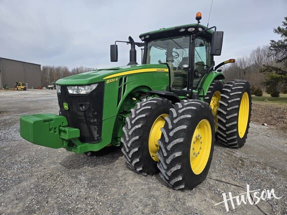 Image of John Deere 8320R equipment image 1