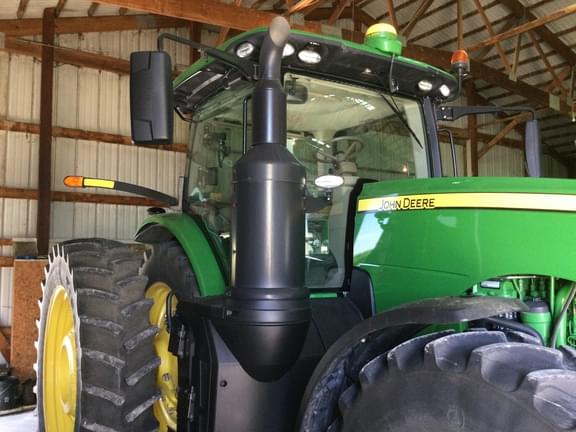 Image of John Deere 8320R equipment image 2