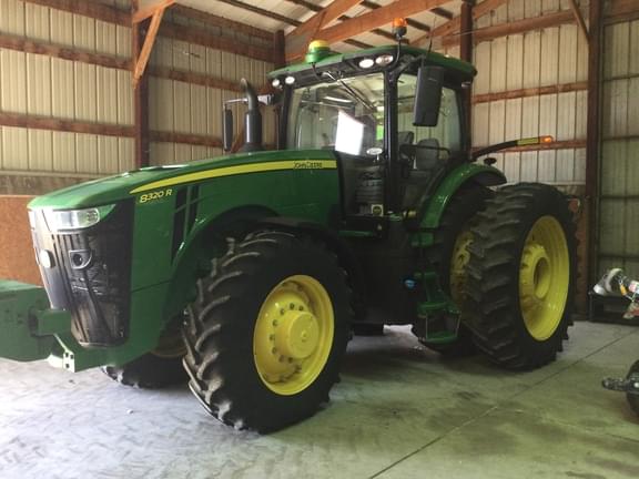 Image of John Deere 8320R equipment image 1