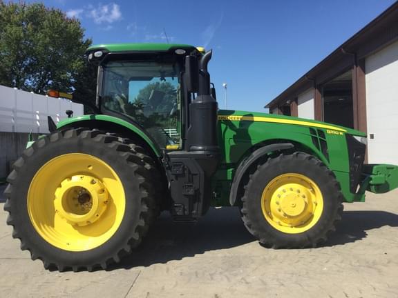 Image of John Deere 8320R equipment image 4