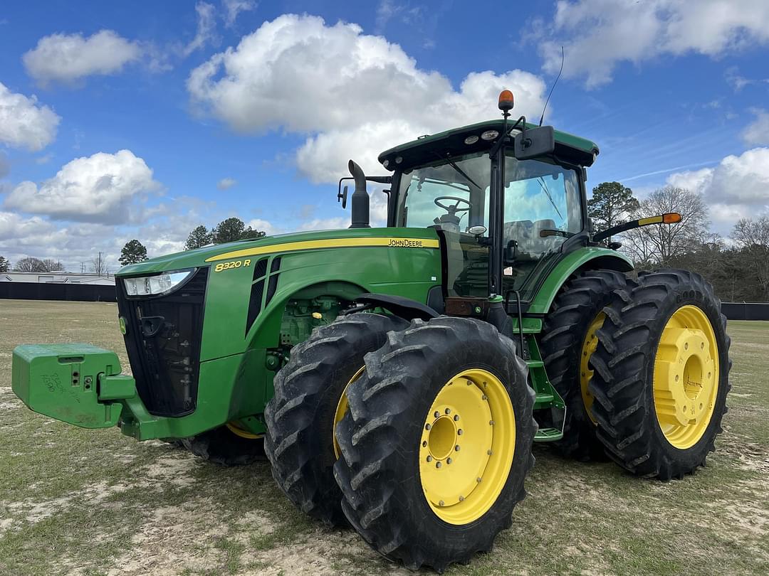 Image of John Deere 8320R Primary image