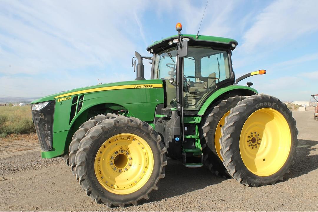 Image of John Deere 8320R Primary image