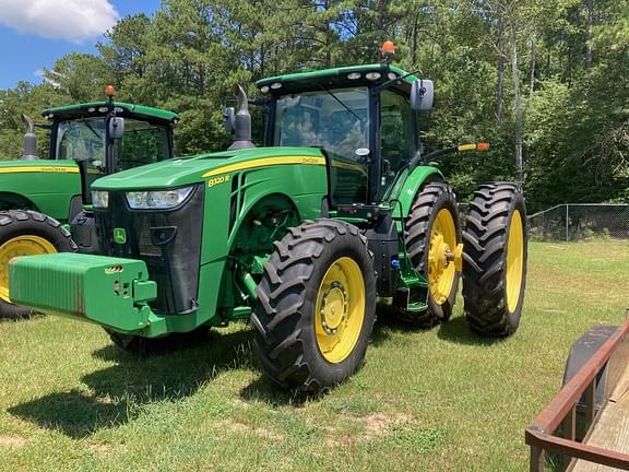 Image of John Deere 8320R equipment image 1