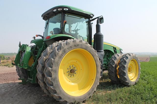 Image of John Deere 8320R equipment image 3