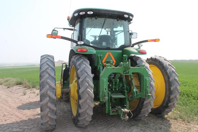 Image of John Deere 8320R equipment image 3