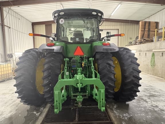 Image of John Deere 8320R equipment image 3