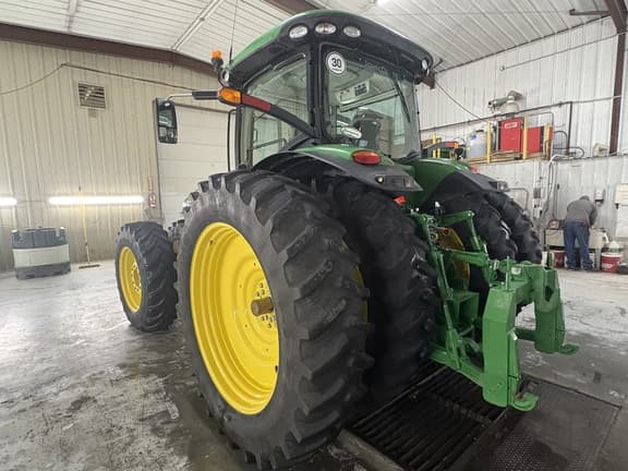 Image of John Deere 8320R equipment image 2