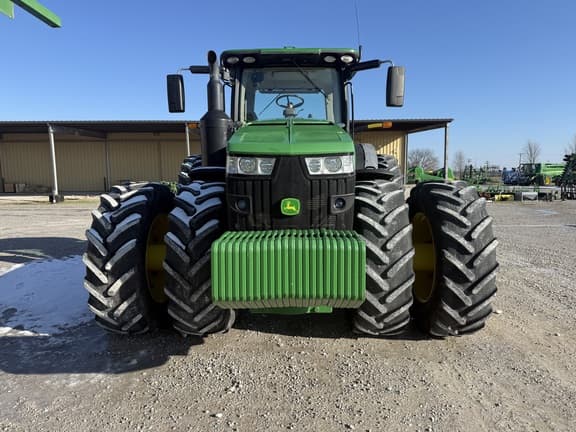 Image of John Deere 8320R equipment image 2
