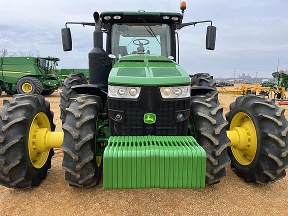 Image of John Deere 8320R equipment image 1