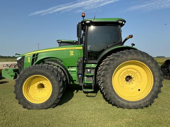 Image of John Deere 8320R equipment image 3