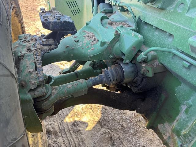 Image of John Deere 8320R equipment image 3