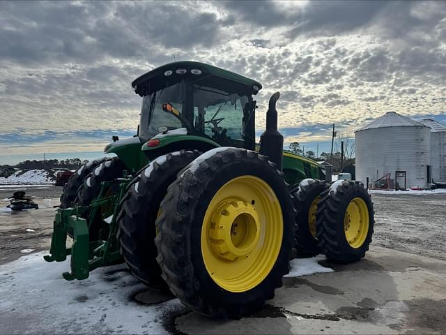 Image of John Deere 8320R equipment image 4