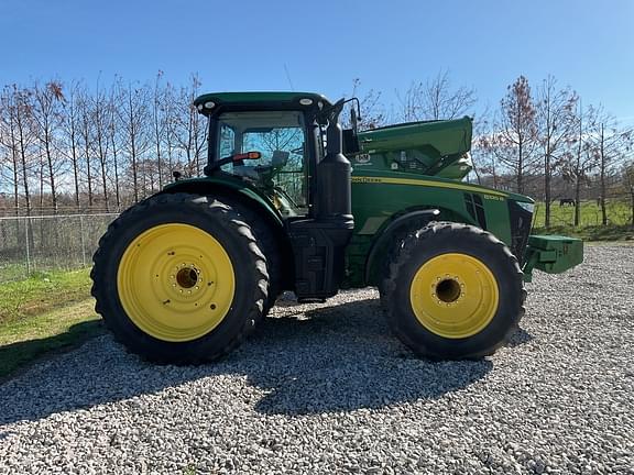 Image of John Deere 8320R equipment image 4