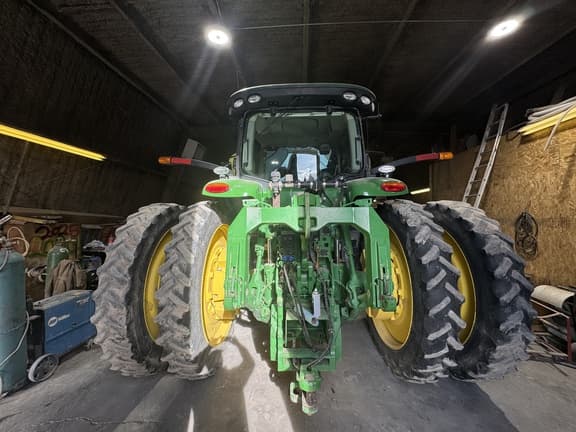 Image of John Deere 8320R equipment image 4
