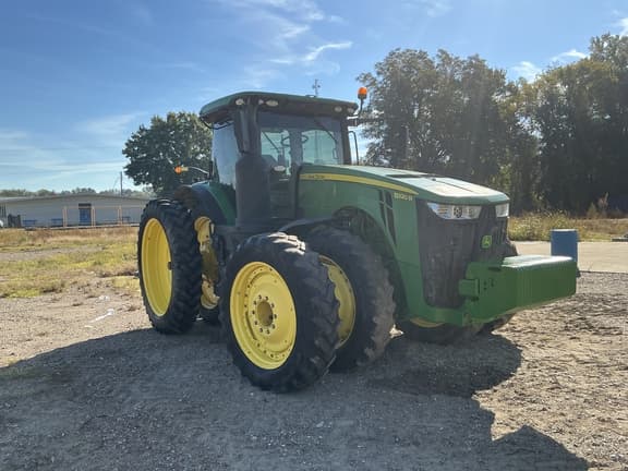 Image of John Deere 8320R equipment image 1